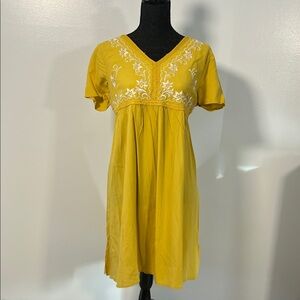 Emery Rose Golden yellow  Embroidered V-Neck Mini Dress size Large